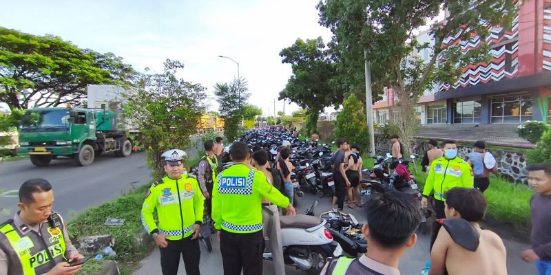 Ganggu Kenyamanan Ramadan, Ratusan Motor Terjaring Razia Balap Liar di Porong