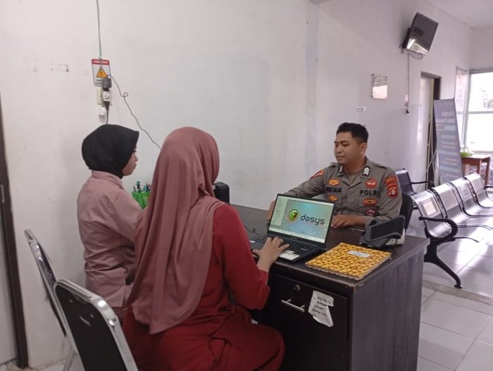Sidokkes Polresta Palangka Raya Berikan Layanan Kesehatan bagi Personel dan Masyarakat