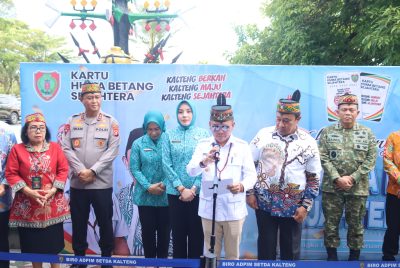 Dukung Program Kartu Huma Betang Sejahtera, Kapolda Kalteng: Semoga Bantuan ini Bisa Bermanfaat Untuk Masyarakat