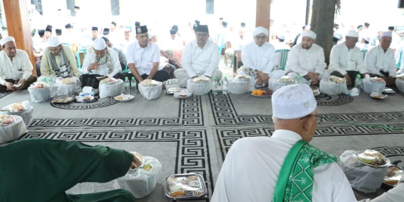 Perkuat Sinergi Demi Kamtibmas, Kapolres Bangkalan Hadiri Haul Ke-18 KHS. Abdullah Schal