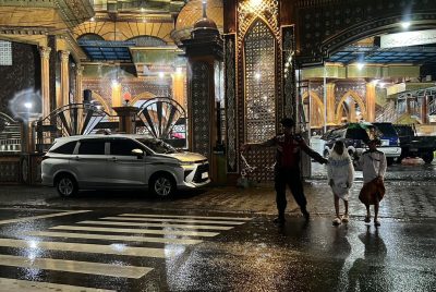 Sat Samapta Polres Pasuruan Amankan Sholat Tarawih di Wilayah Beji, Situasi Aman dan Kondusif