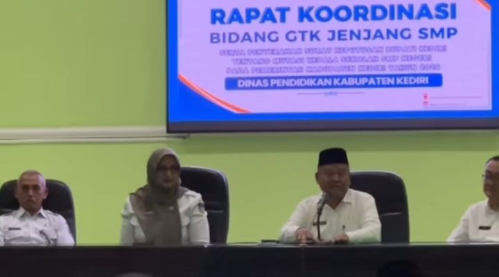 Hadir sebagai Garda Terdepan Penyelesaian Masalah Akses Mutasi Oleh Dinas Pendidikan Kabupaten Kediri