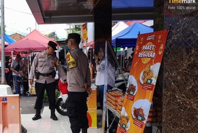 Polres Ngawi Patroli Pasar Pastikan Harga dan Stok Bapokting Aman