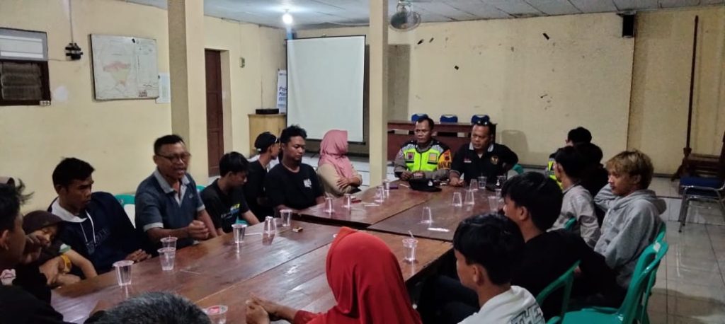Polsek Bojong Kedepankan Problem Solving Kekeluargaan, Perkelahian Remaja Antar Desa Berakhir Damai