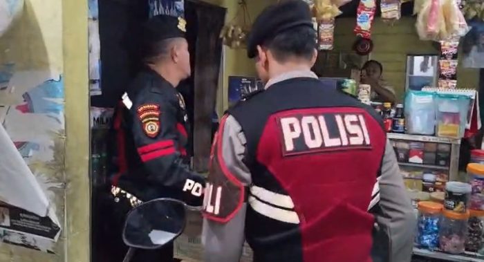 Razia Warkop Saat Ramadhan, Personel Gabungan Polres Bangkalan Sita Ratusan Botol Miras dari Beberapa Lokasi