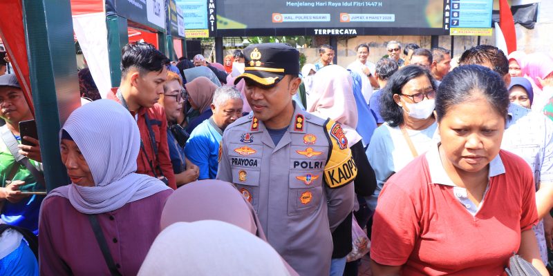Polres Ngawi Gelar Pasar Murah Masyarakat Sumringah