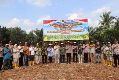 Polres Musi Rawas Bersama Stakeholder Tanam Jagung Serentak Kuartal I 2026 di Desa Suro, Serta Ikuti Zoom Meeting Bersama Kapolri