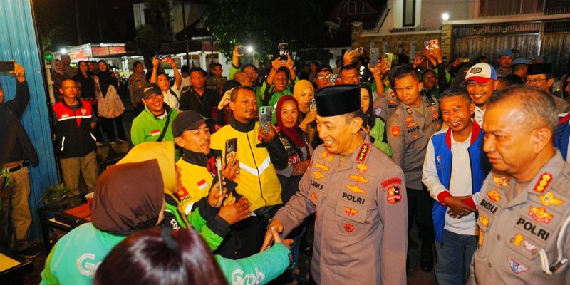 Momen Kapolri Interaksi-Serap Aspirasi Ojol di Kedai Ado Presisi