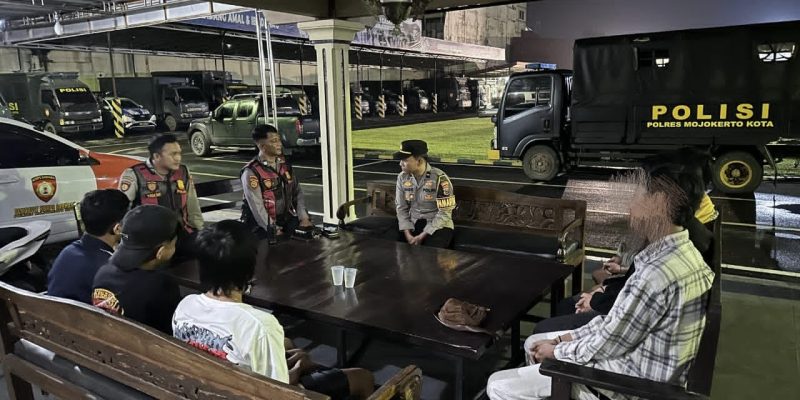 Patroli Pamapta Polres Mojokerto Kota Gagalkan Tawuran Jelang Sahur