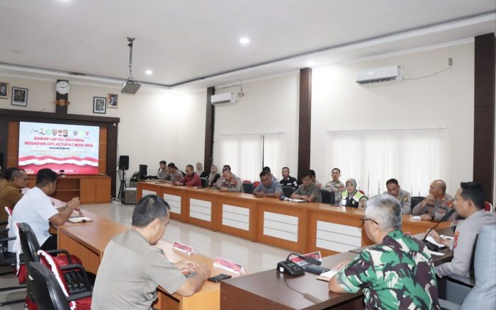 Berikan Pelayanan Prima dan Humanis, Kapolres Musi Rawas Pimpin Langsung Rapat Koordinasi Lintas Sektoral Ops Ketupat Musi 2026