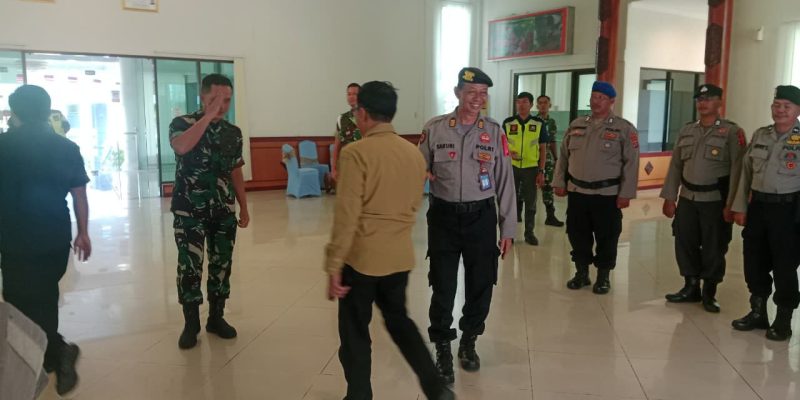 Satpamobvit Polresta Palangka Raya Amankan Keberangkatan Gubernur Kalteng dari Bandara Tjilik Riwut
