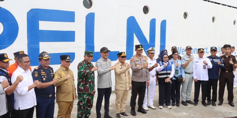 Tinjau Pelabuhan Sampit, Kapolda Kalteng Pastikan Mudik Aman Keluarga Bahagia