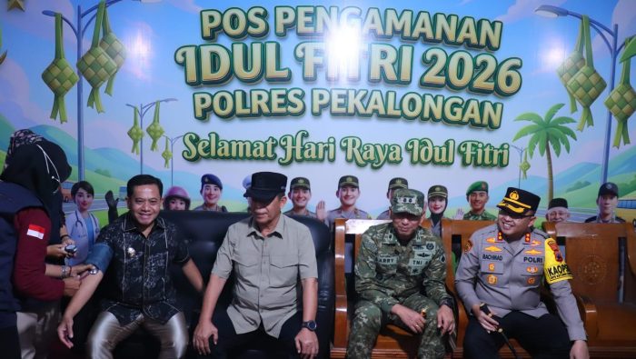 Solid! Plt Bupati, Kapolres, dan Dandim Pekalongan Kompak Cek Pos Pam Jelang Lebaran