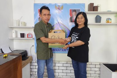 Sambut Idul Fitri 1447-H, IPJI Kalteng Berbagi Parcel Kepada Anggota