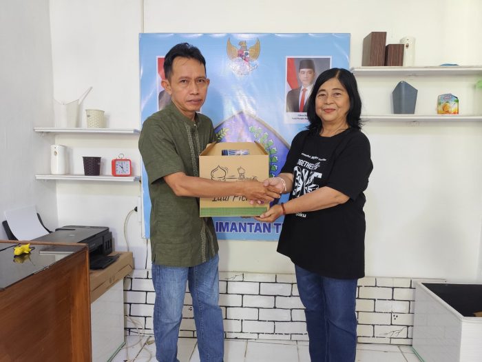 Sambut Idul Fitri 1447-H, IPJI Kalteng Berbagi Parcel Kepada Anggota