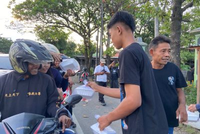 Semarak Ramadan di Banyudono: Warga dan ASWIN Bagikan 250 Takjil Untuk Pemudik