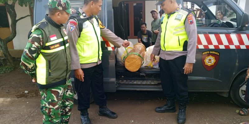 Petasan Raksasa 1,4 Meter Disita, Polisi Kedungwuni Sikat Puluhan Balon Udara Liar