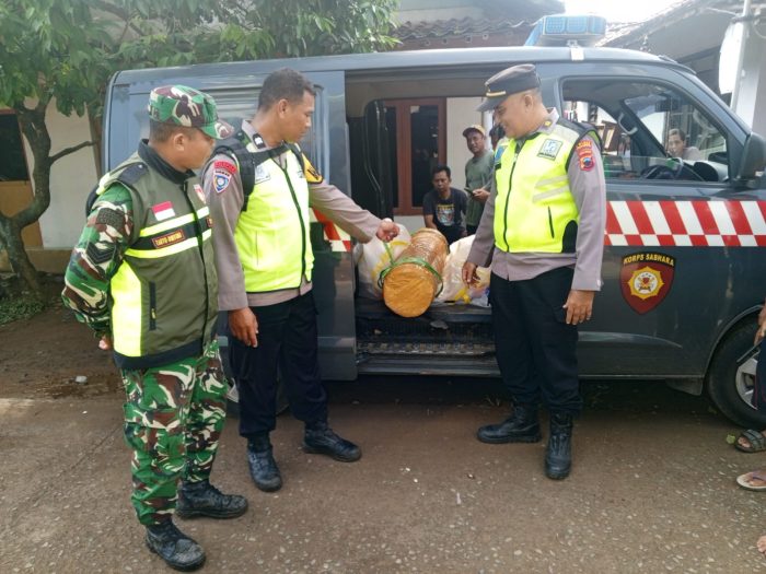 Petasan Raksasa 1,4 Meter Disita, Polisi Kedungwuni Sikat Puluhan Balon Udara Liar