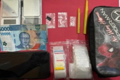 Satresnarkoba Polrestabes Surabaya Tangkap Pengedar Sabu