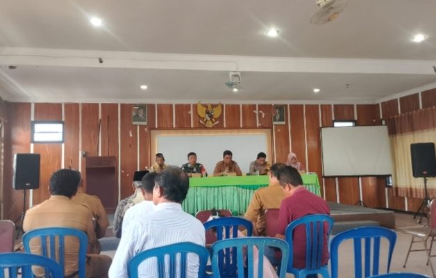 Dalam Rangka Memperkuat Silahturahmi, Pemerintah Desa Waung Kecamatan Baron Mengadakan Acara Halal Bihalal