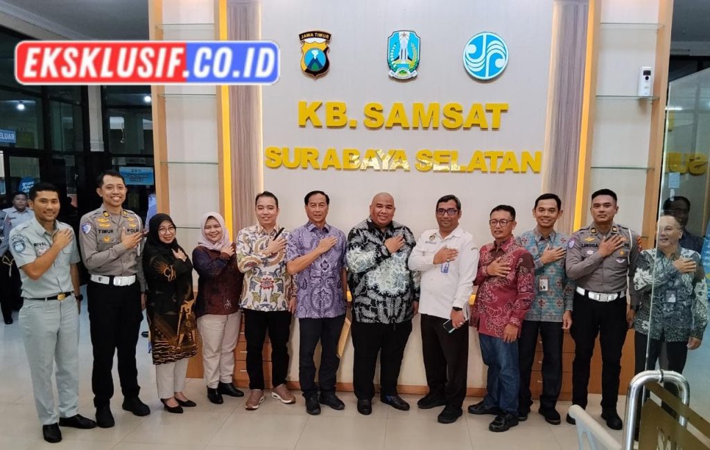 Tingkatkan Kualitas Layanan, Dewan Komisaris Jasa Raharja Tinjau Inovasi Drive Thru di Samsat Surabaya Selatan