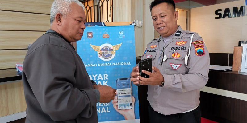 Tak Perlu Antre, Warga Batang Bisa Bayar Pajak Tahunan Sambil Rebahan Lewat Signal