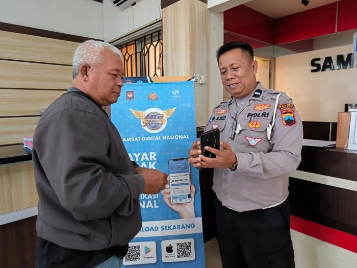 Tak Perlu Antre, Warga Batang Bisa Bayar Pajak Tahunan Sambil Rebahan Lewat Signal