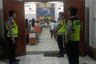 Polres Pekalongan Amankan Ibadah Kamis Putih, Pastikan Umat Nasrani Beribadah Dengan Khidmat