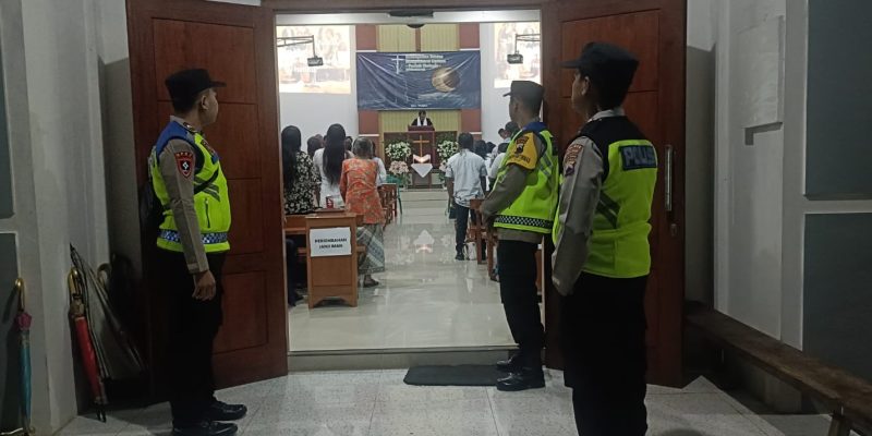 Polres Pekalongan Amankan Ibadah Kamis Putih, Pastikan Umat Nasrani Beribadah Dengan Khidmat