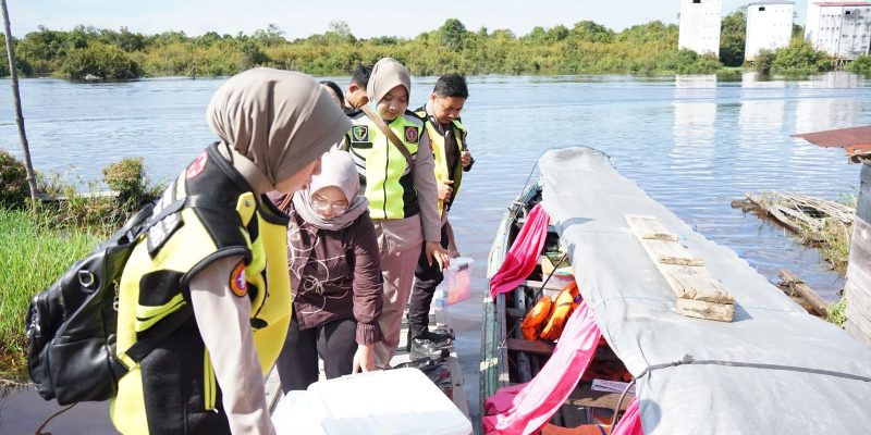 Rumkit Bhayangkara Layani Kesehatan Warga Danau Tundai