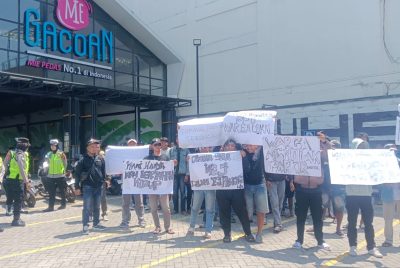 Penolakan Vendor Parkir, Juru Parkir Lokal Gelar Aksi Damai di Mie Gacoan Pekalongan