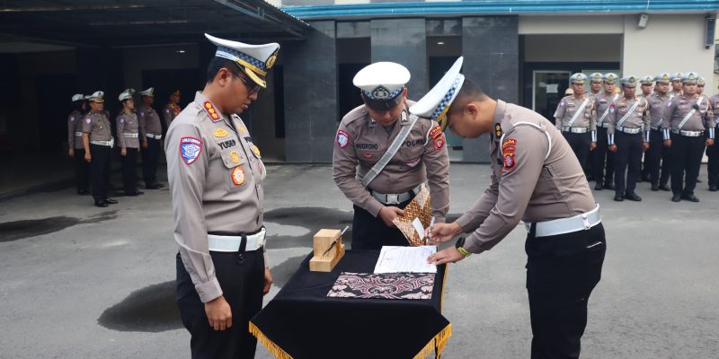 Dirlantas Polda Kalteng Pimpin Penandatanganan Pakta Integritas Kasubditregident dan Kasat PJR