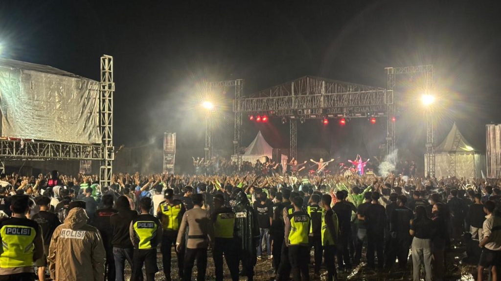 Guncang Pekalongan Booze dan Glory, Ratusan Personel Gabungan Siaga Amankan Konser