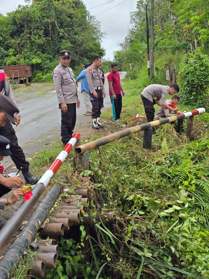 Dukung Program BELIDA Kapolda Sumsel, Polres Musi Rawas Revitalisasi Jembatan Sungai Jernih