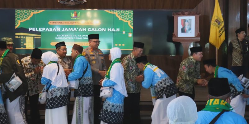 Kapolres dan Forkopimda Hadiri Pelepasan Jamaah Calon Haji Kabupaten Pekalongan