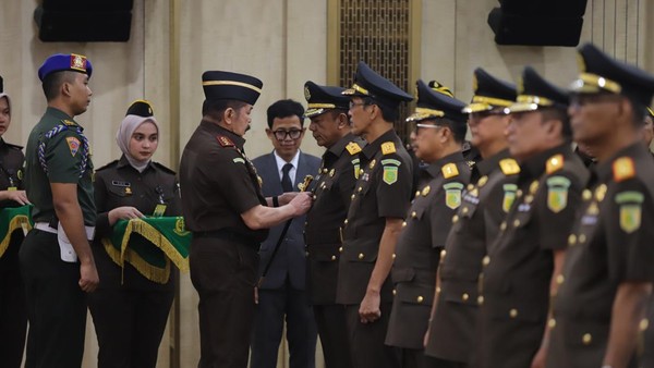 Jaksa Agung Lantik 14 Kajati-Pejabat Kejagung: Tak Boleh Kerja Biasa-biasa Saja