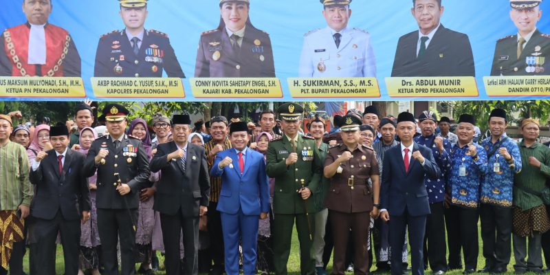 Kapolres Bersama Forkopimda Hadiri Upacara Peringatan Hari Pendidikan Nasional Kabupaten Pekalongan