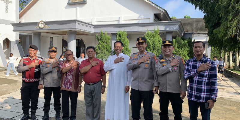 Pastikan Ibadah Kondusif, Kapolres Musi Rawas Pantau Keamanan Gereja