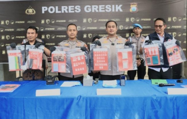 Polisi Tangkap Pengedar Jaringan Gresik-Madura, Amankan 209 Gram Sabu
