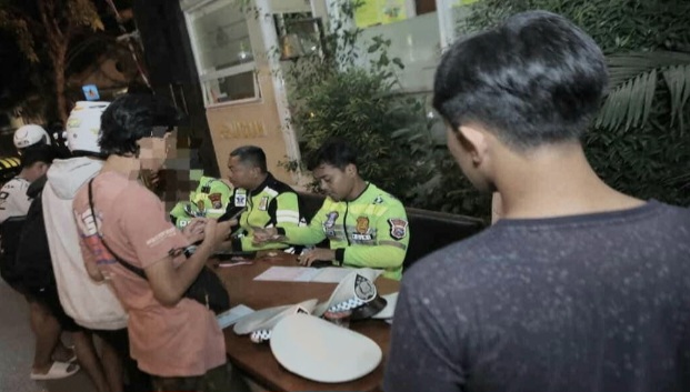 Patroli Skala Besar Polres Lamongan, 64 Motor Berknalpot Brong Ditilang