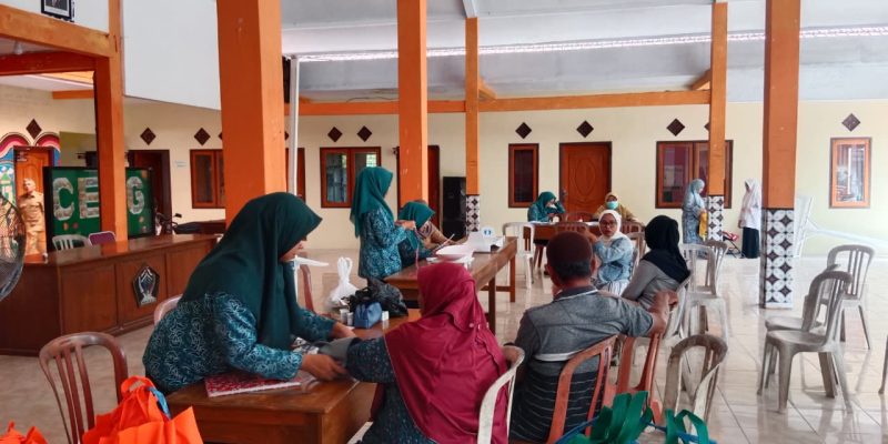 Tingkatkan Derajat Kesehatan, Desa Krenceng Sukses Gelar Posyandu Integrasi Layanan Primer