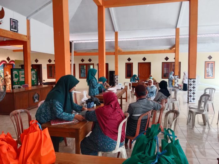 Tingkatkan Derajat Kesehatan, Desa Krenceng Sukses Gelar Posyandu Integrasi Layanan Primer