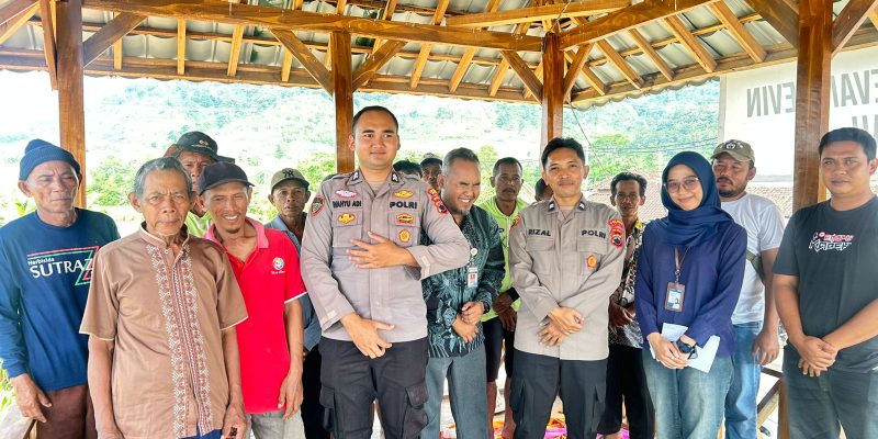 Dukung Program Presiden, Polres Batang Dampingi Poktan Ketanggan Ajukan Kredit Usaha Rakyat