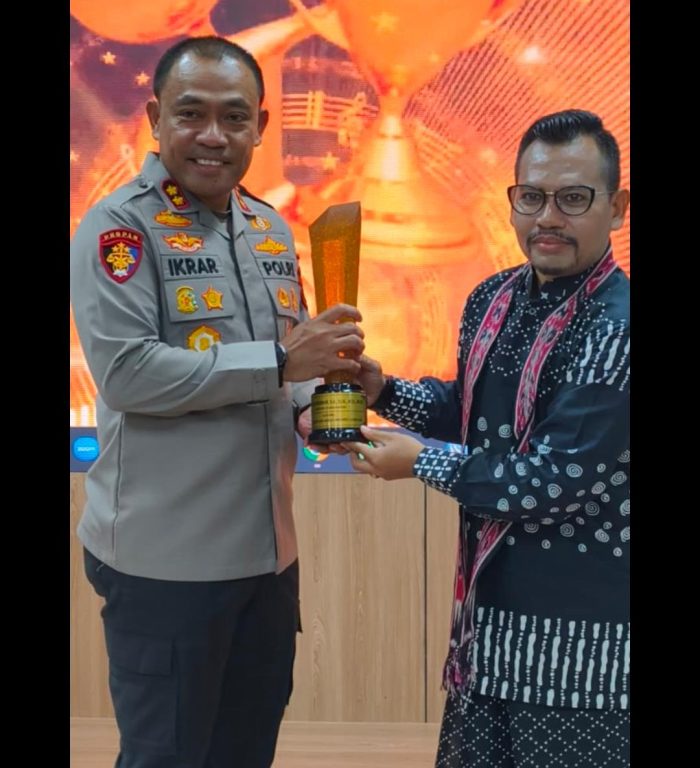 AKBP Ikrar Potawari Terima Ajang Bergengsi Star Iconic Award: Katagori The Best Integrity and Socially Awareness Leader 2026