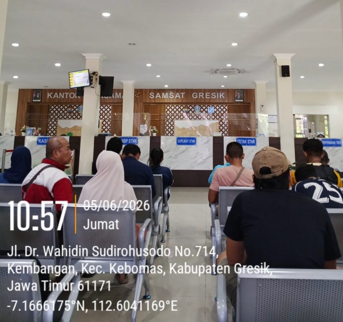 Pelayanan Prima Samsat Gresik Tuai Apresiasi, Wajib Pajak Merasa Puas