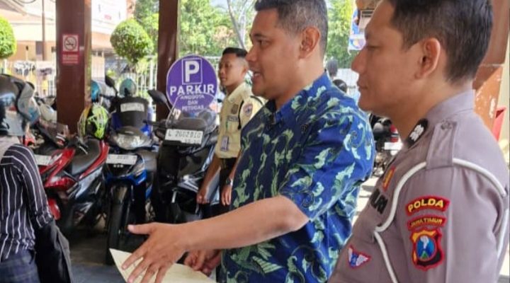 Samsat Surabaya Timur Tingkatkan Pelayanan Humanis dan Transparan bagi Wajib Pajak