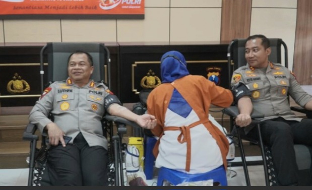 Polrestabes Surabaya Gelar Donor Darah, 200 Peserta Meriahkan HUT Bhayangkara ke-80
