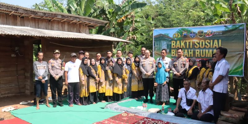 Sambut HUT Bhayangkara ke-80, Polres Pekalongan Bedah Rumah Warga Lansia Penderita Stroke di Kajen