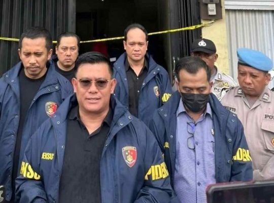 Bareskrim Polri Tahan Dua Tersangka Kasus Tambang Emas Ilegal dan TPPU