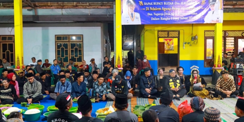 Sistem Keamanan Terbaik, Satkamling Desa Sragi Raih Penghargaan di Hari Bhayangkara ke-80